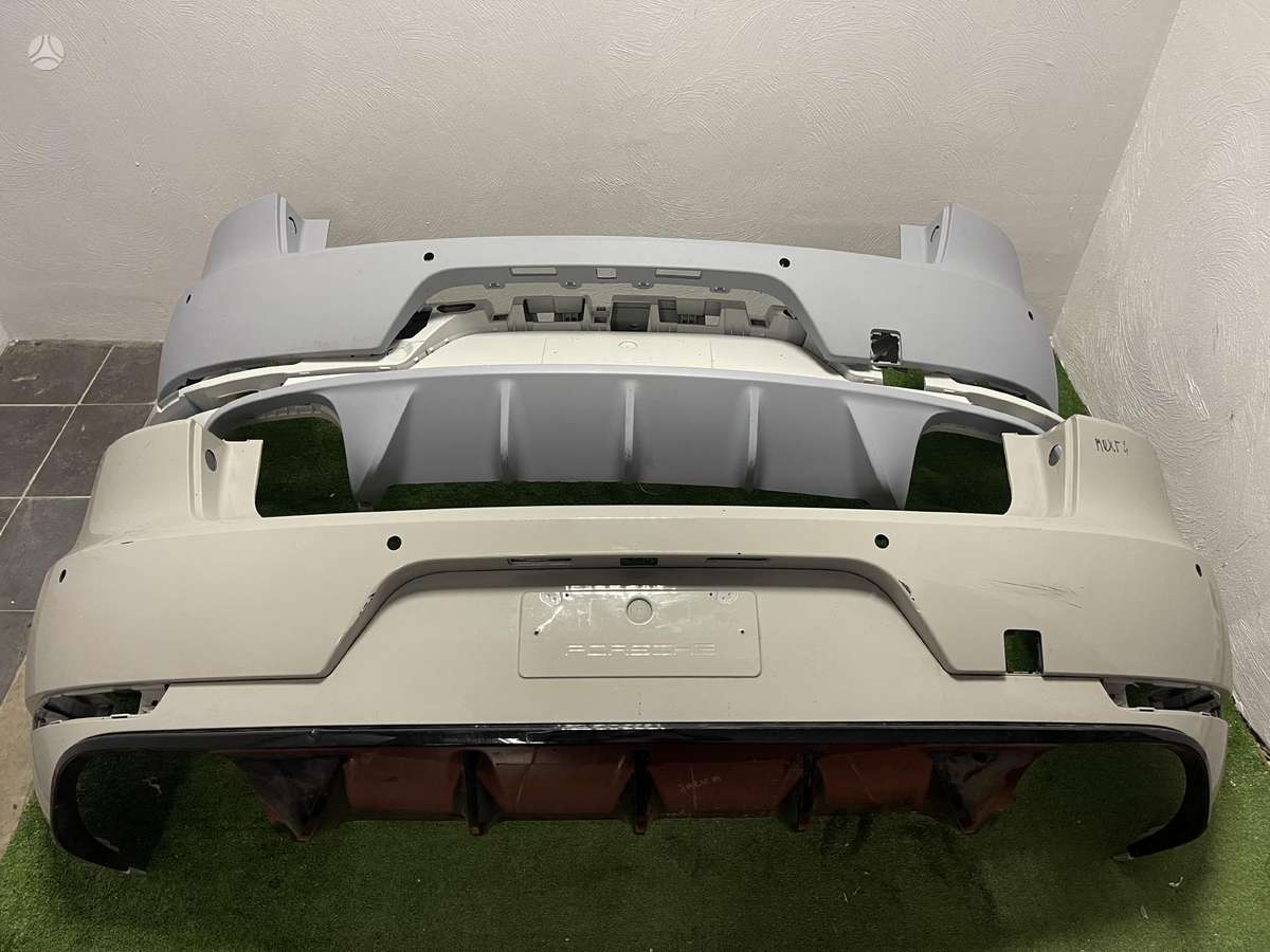 Porsche Macan Turim daugiau detaliu