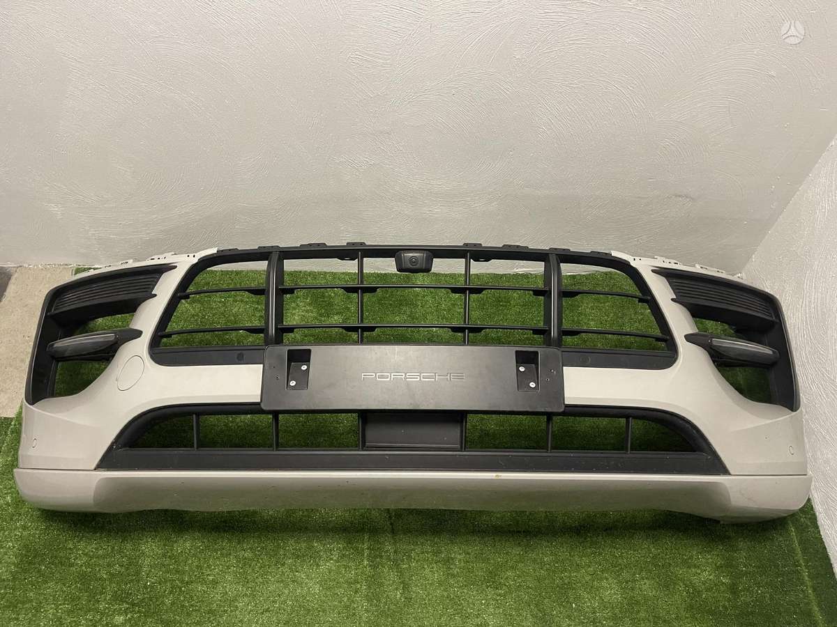 Porsche Macan Turim daugiau detaliu