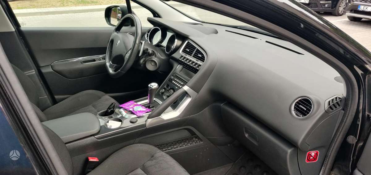 Peugeot 3008, 1.6 l., mpv / minivan