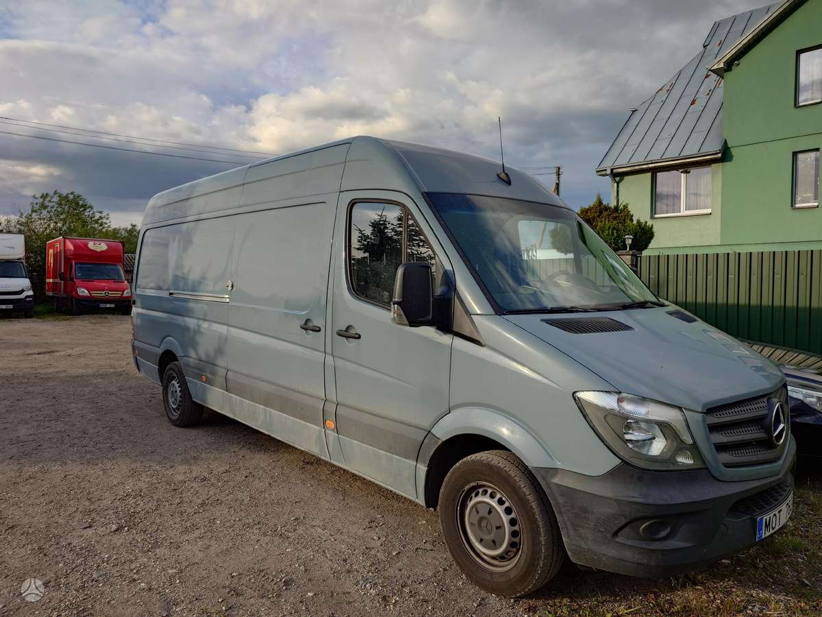 Mercedes-Benz Sprinter, cargo van