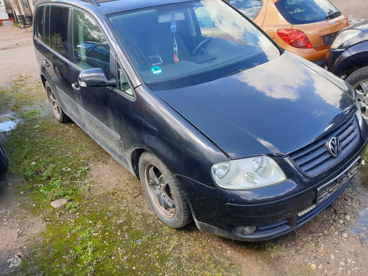 Volkswagen Touran по частям