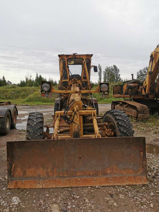 -Kita- Greideris, construction and road construction equipment