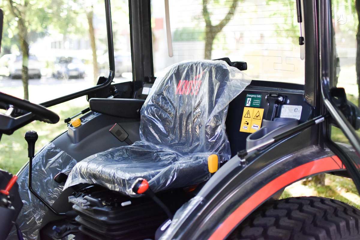 Kioti CK4030, traktori