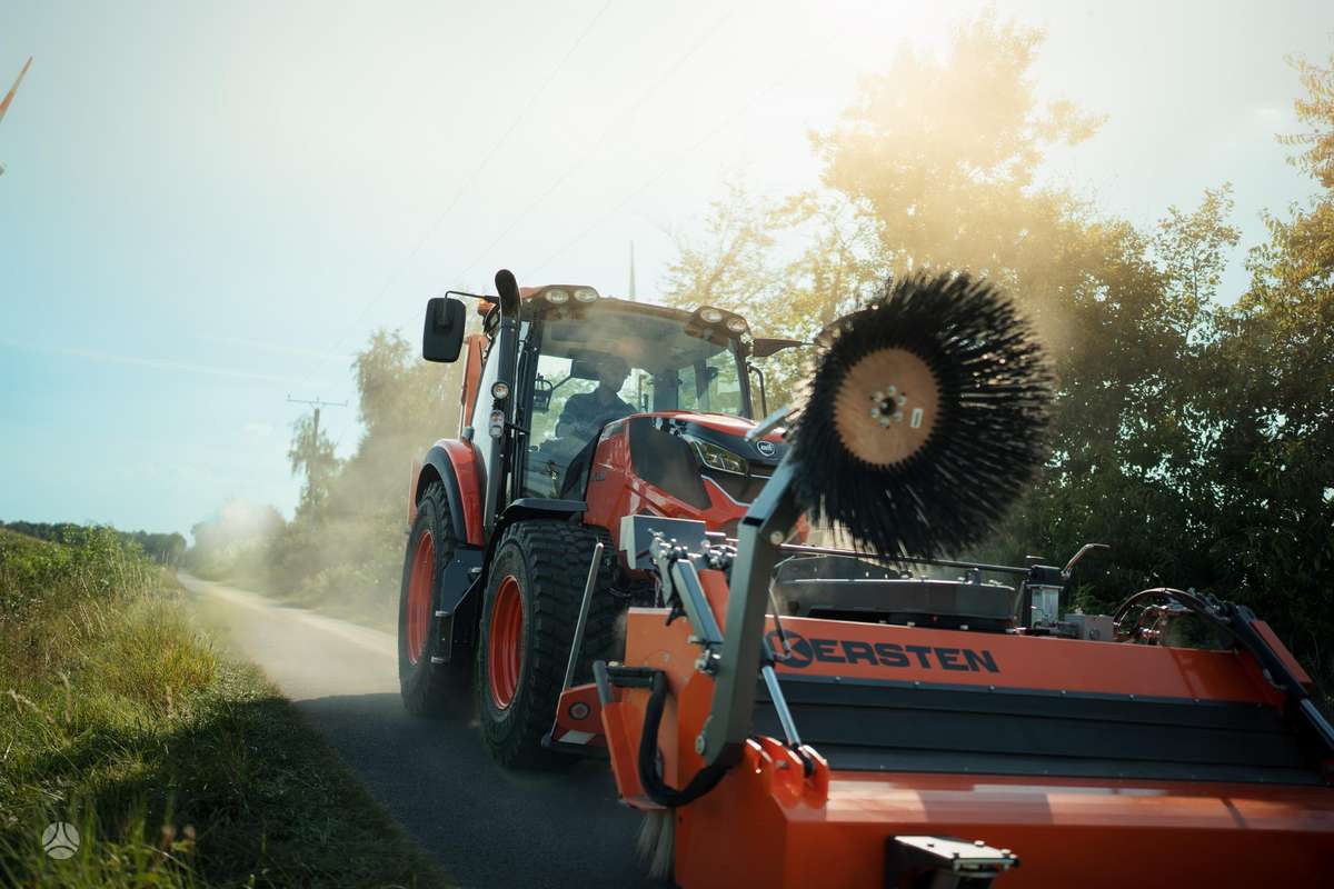 Kioti HX, tractors