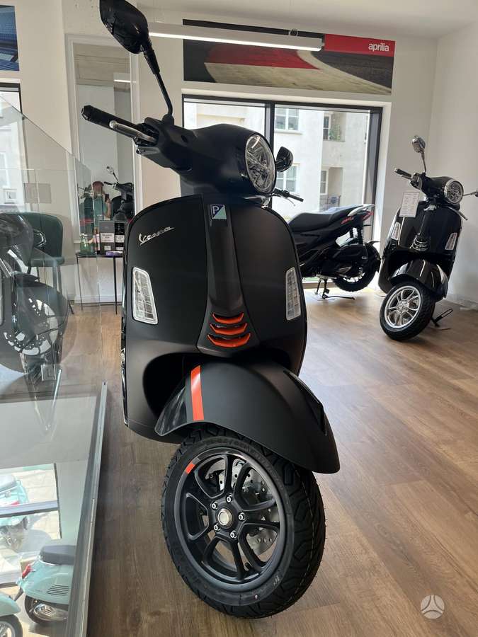 Piaggio Vespa 310cc, scooters / mopeds
