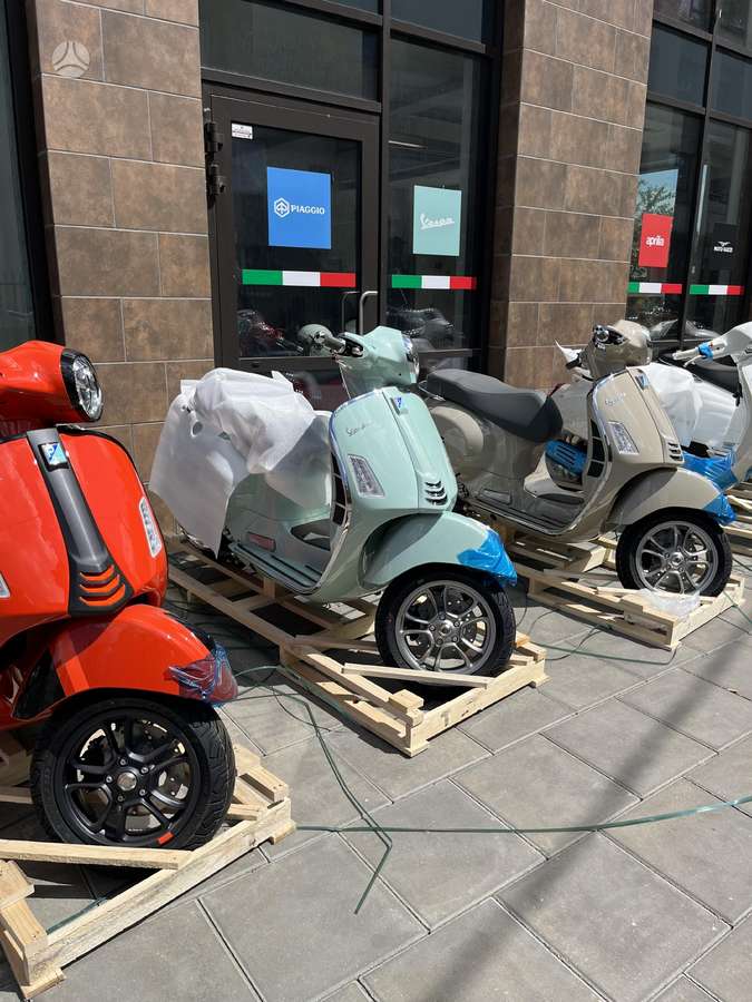 Piaggio Vespa 310cc, мотороллеры / мопеды