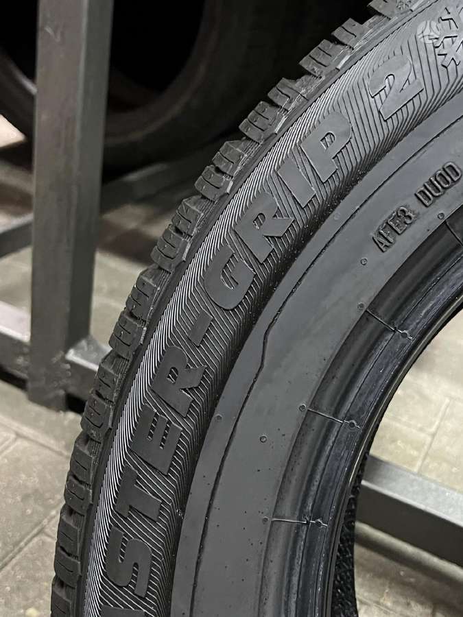 Semperit MASTER-GRIP 2, žieminės 215/65 R17