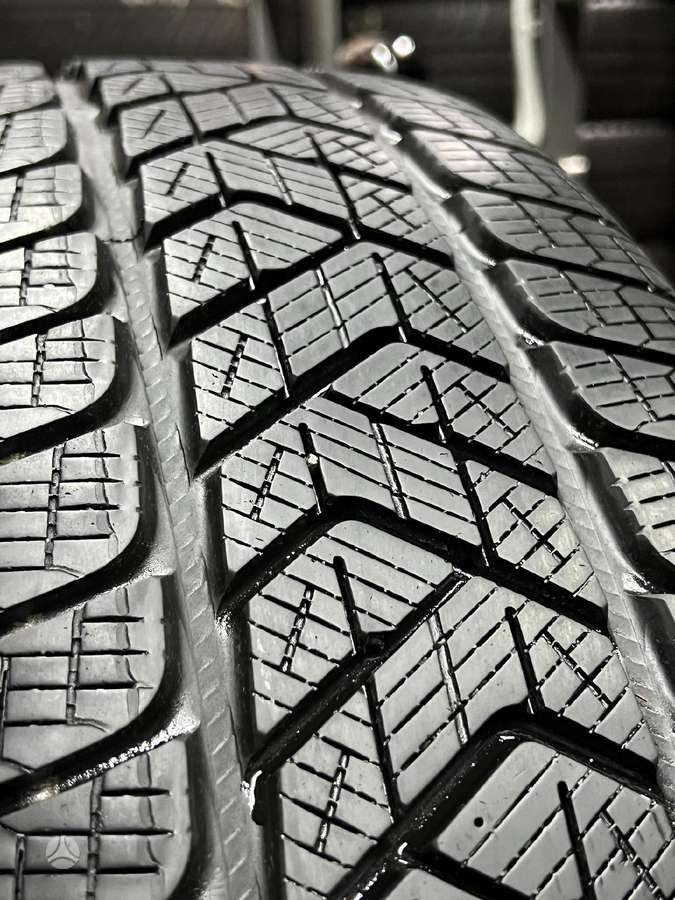 Pirelli SCORPION WINTER, žieminės 215/65 R17