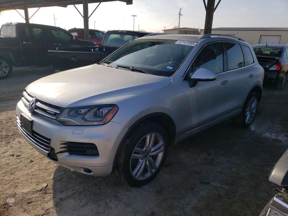 Volkswagen Touareg по частям