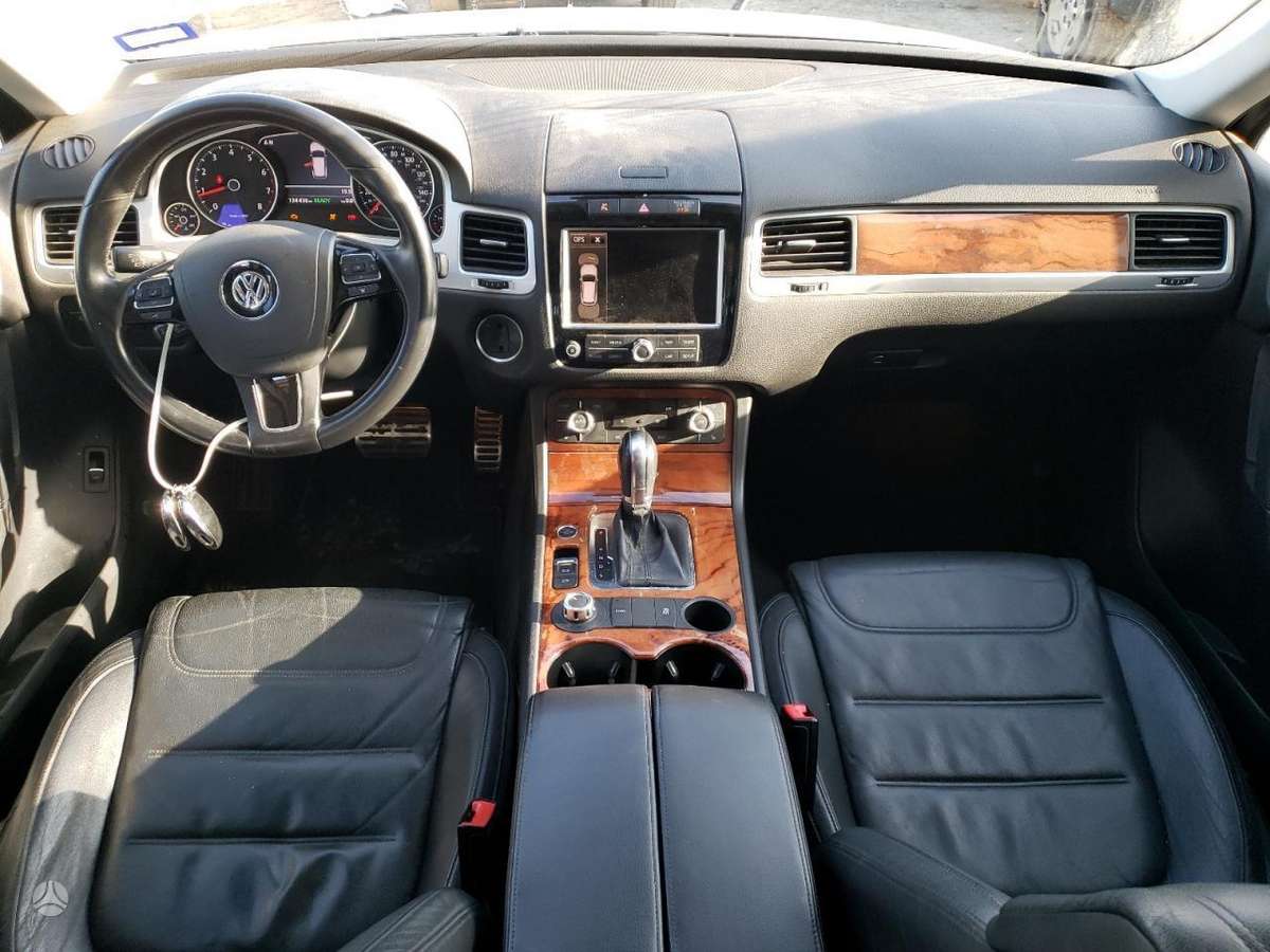 Volkswagen Touareg по частям