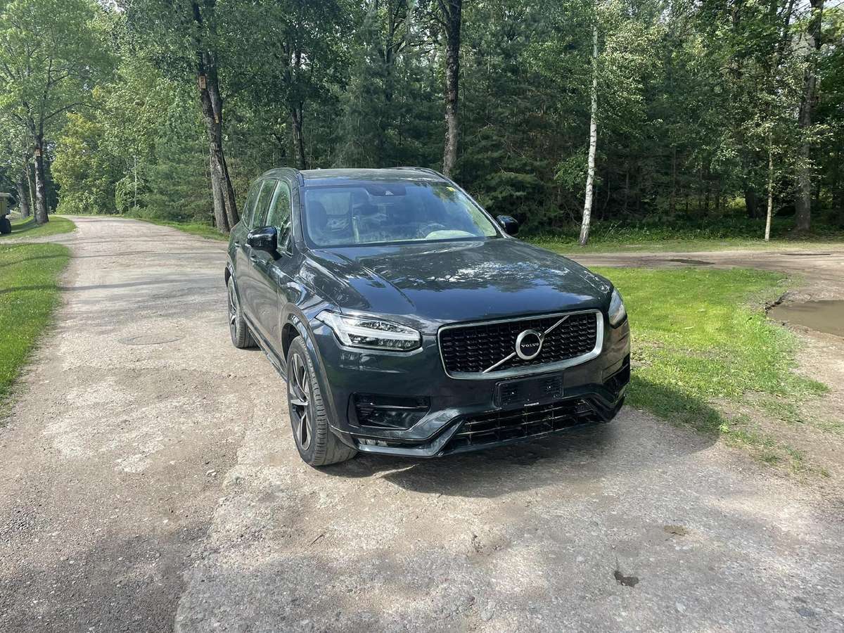 Volvo XC90 for parts