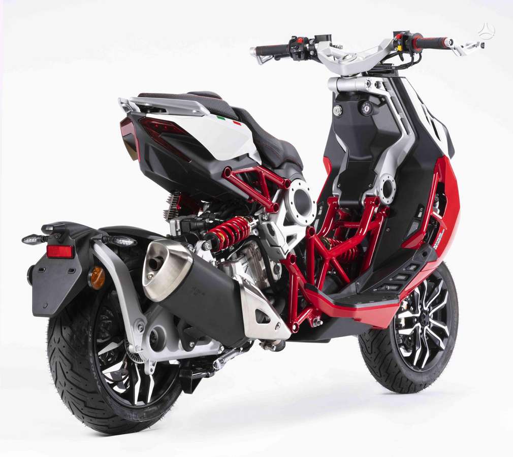 Italjet Dragster 125cc, scooters / mopeds