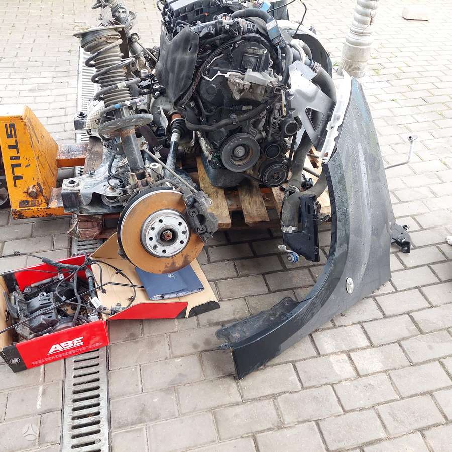 Peugeot Rifter engine parts