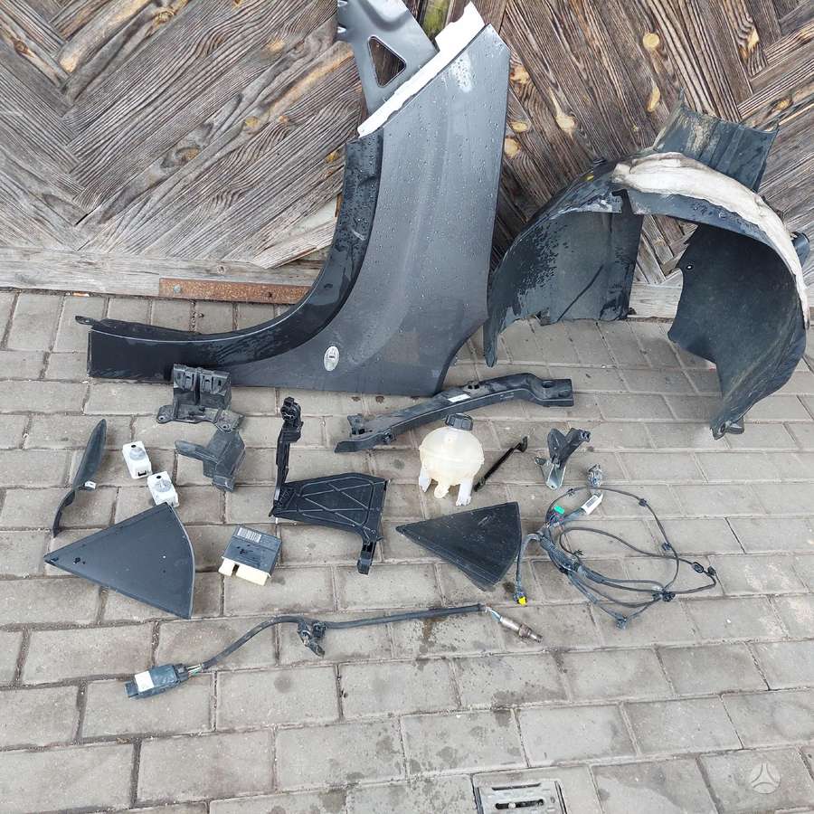 Peugeot Rifter engine parts