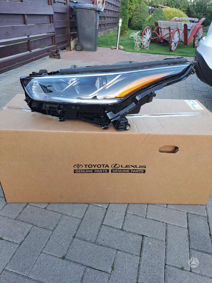 Toyota Highlander kėbulo dalys