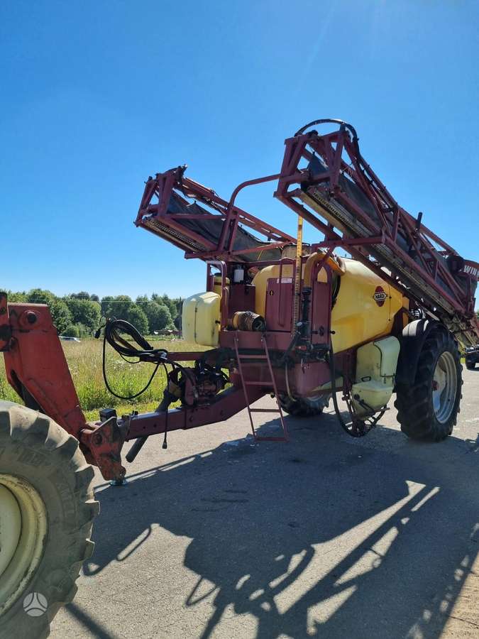 Hardi Commander 4200, sprayers