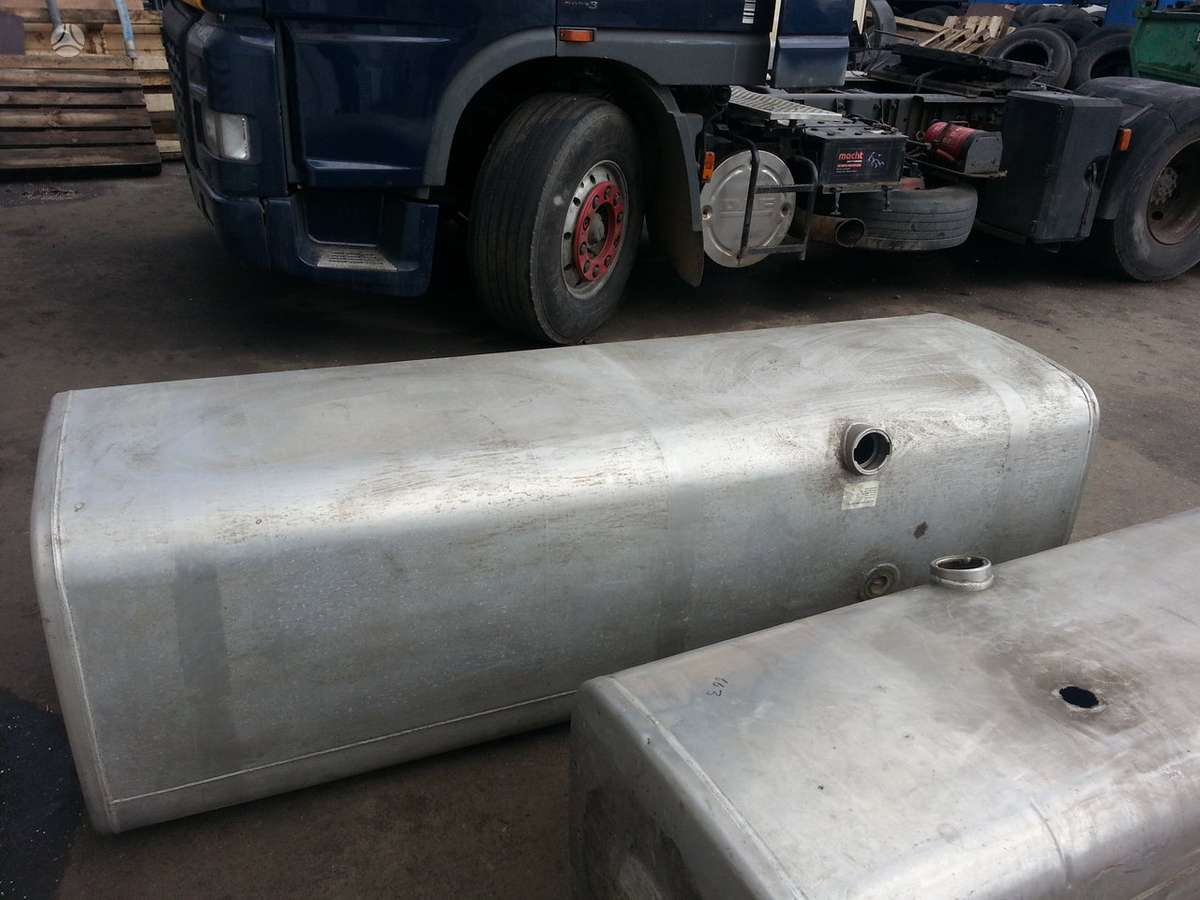 -Kita- MB/DAF, грузовики