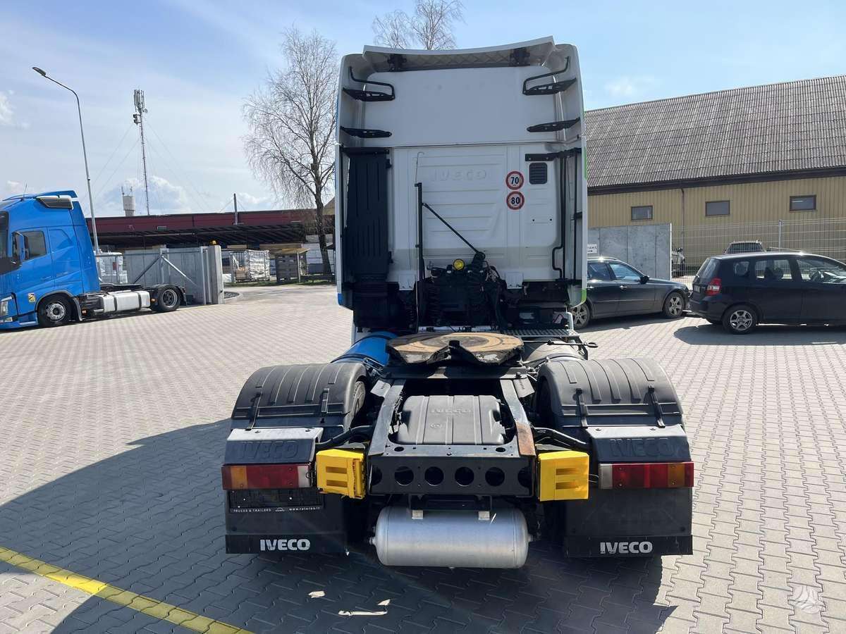Iveco 400NP, 1 miegamoji vieta