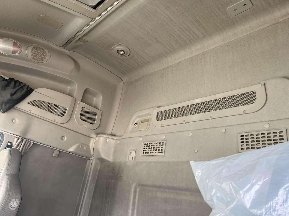 Iveco 400NP, 1 miegamoji vieta