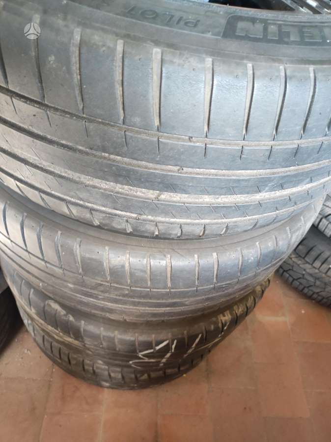 Volvo, lengvojo lydinio, R18