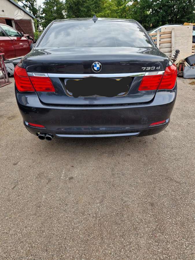 BMW 730