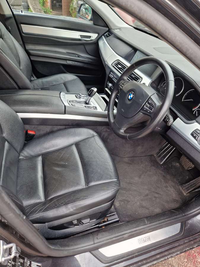 BMW 730