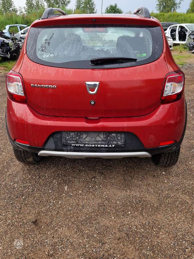 Dacia Sandero по частям