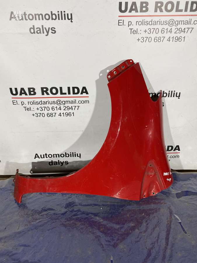 Toyota Yaris детали кузова