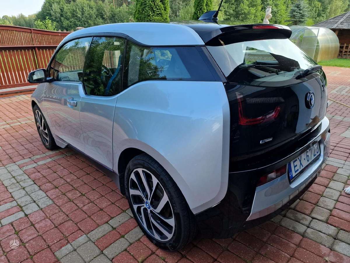 BMW i3, hatchback