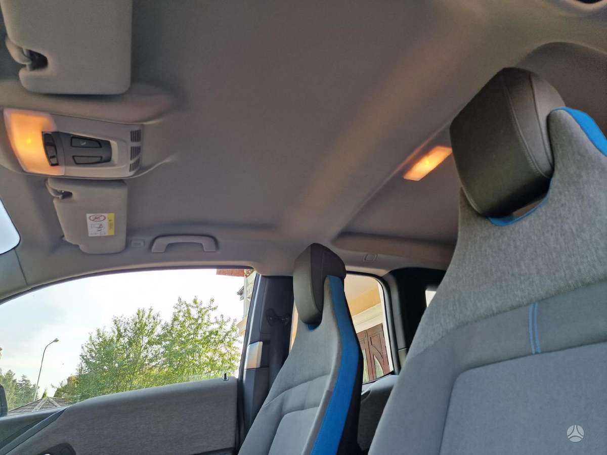 BMW i3, hatchback