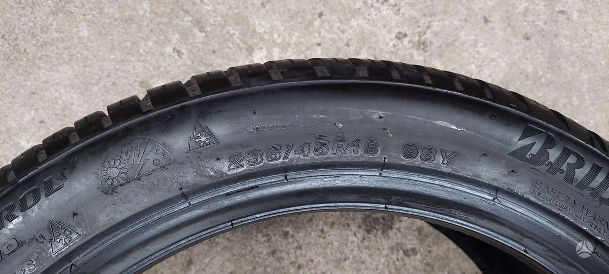 Bridgestone, all-season 235/45 R18