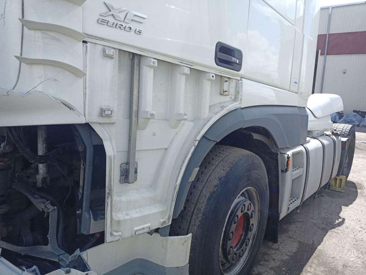 DAF XF460 FT, vilcējs