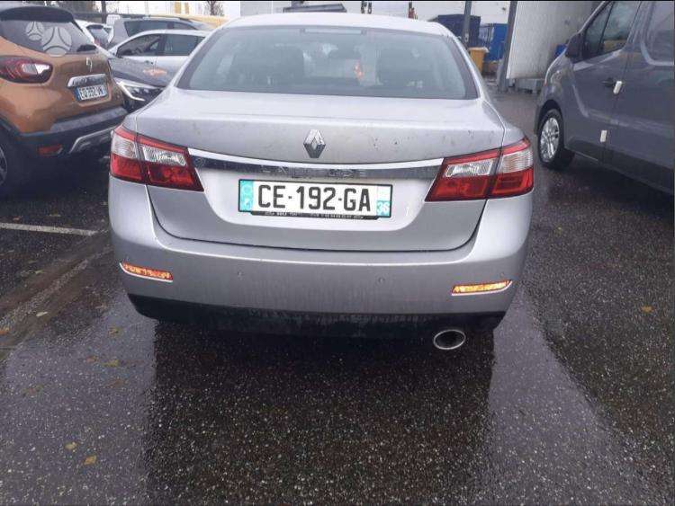 Renault Latitude по частям