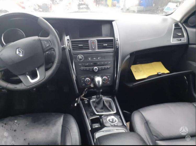 Renault Latitude по частям