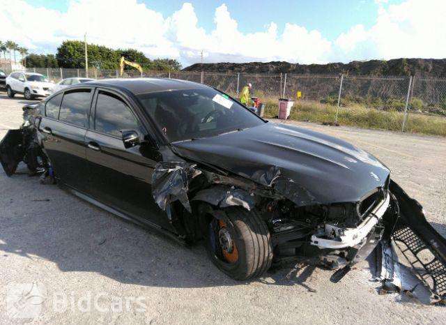 BMW M5 lūka