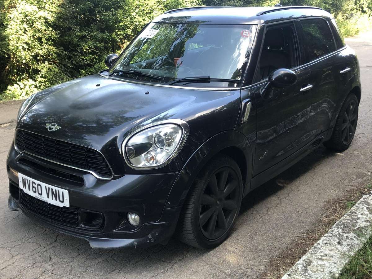 Mini Countryman dalimis