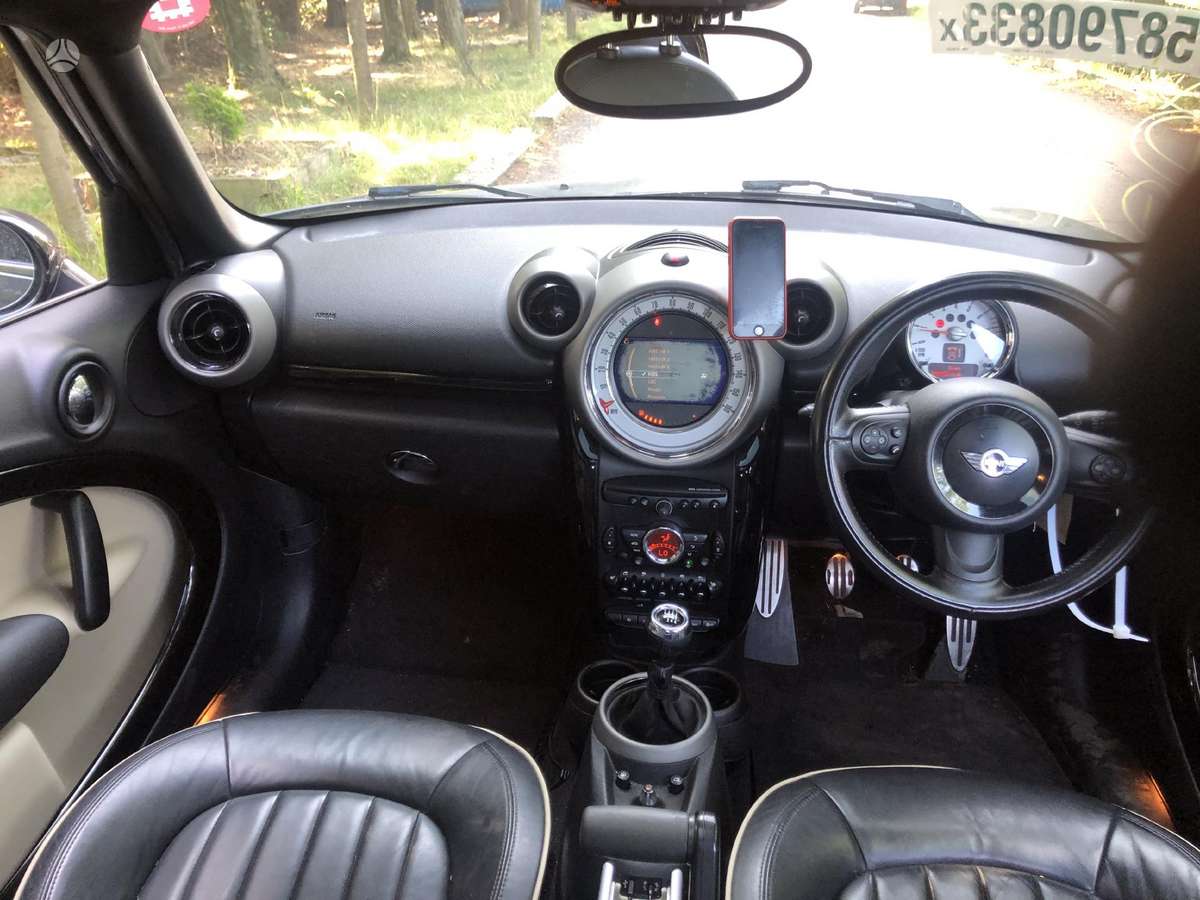 Mini Countryman dalimis