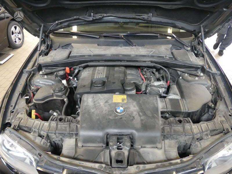 BMW 1 serija Spalva 668