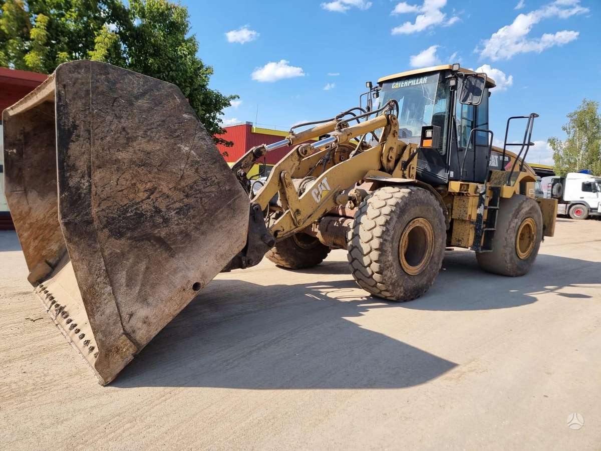 Caterpillar IT62H, frontal loader