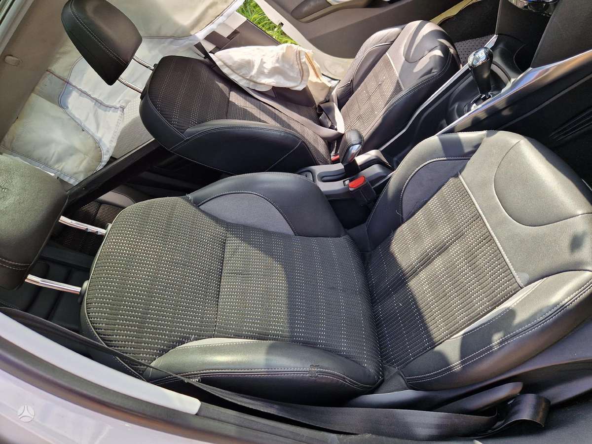 Peugeot 2008 по частям