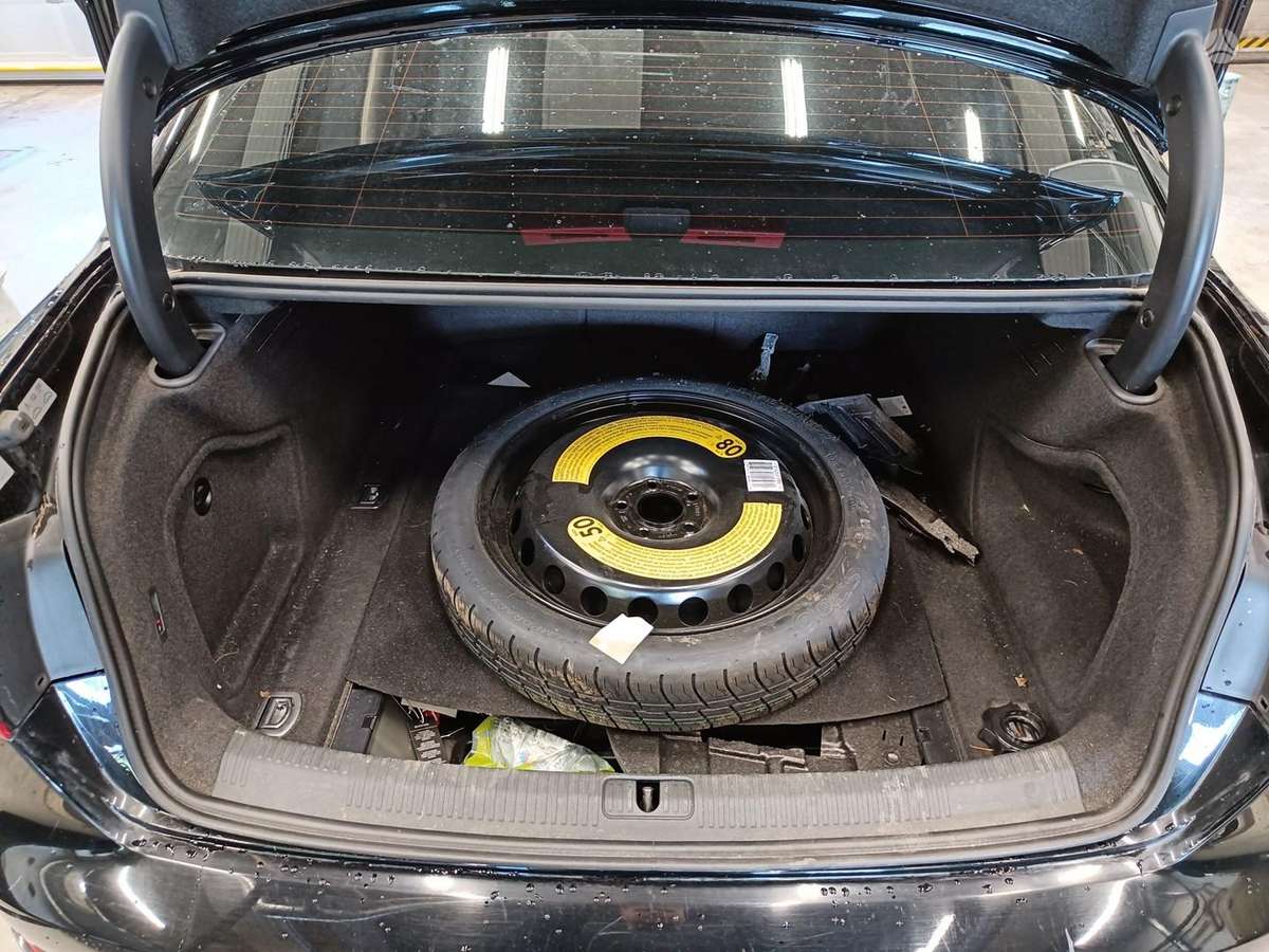 Audi A4 по частям