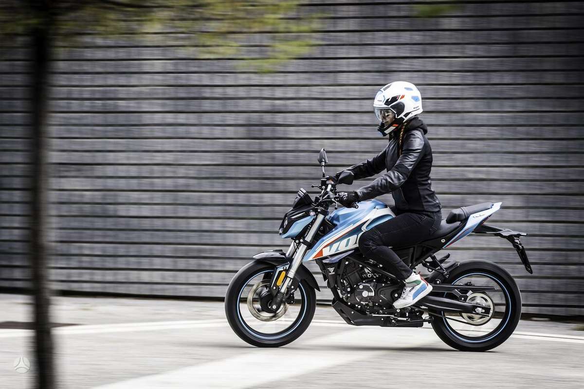 VOGE Brivido 125cc, street / classic