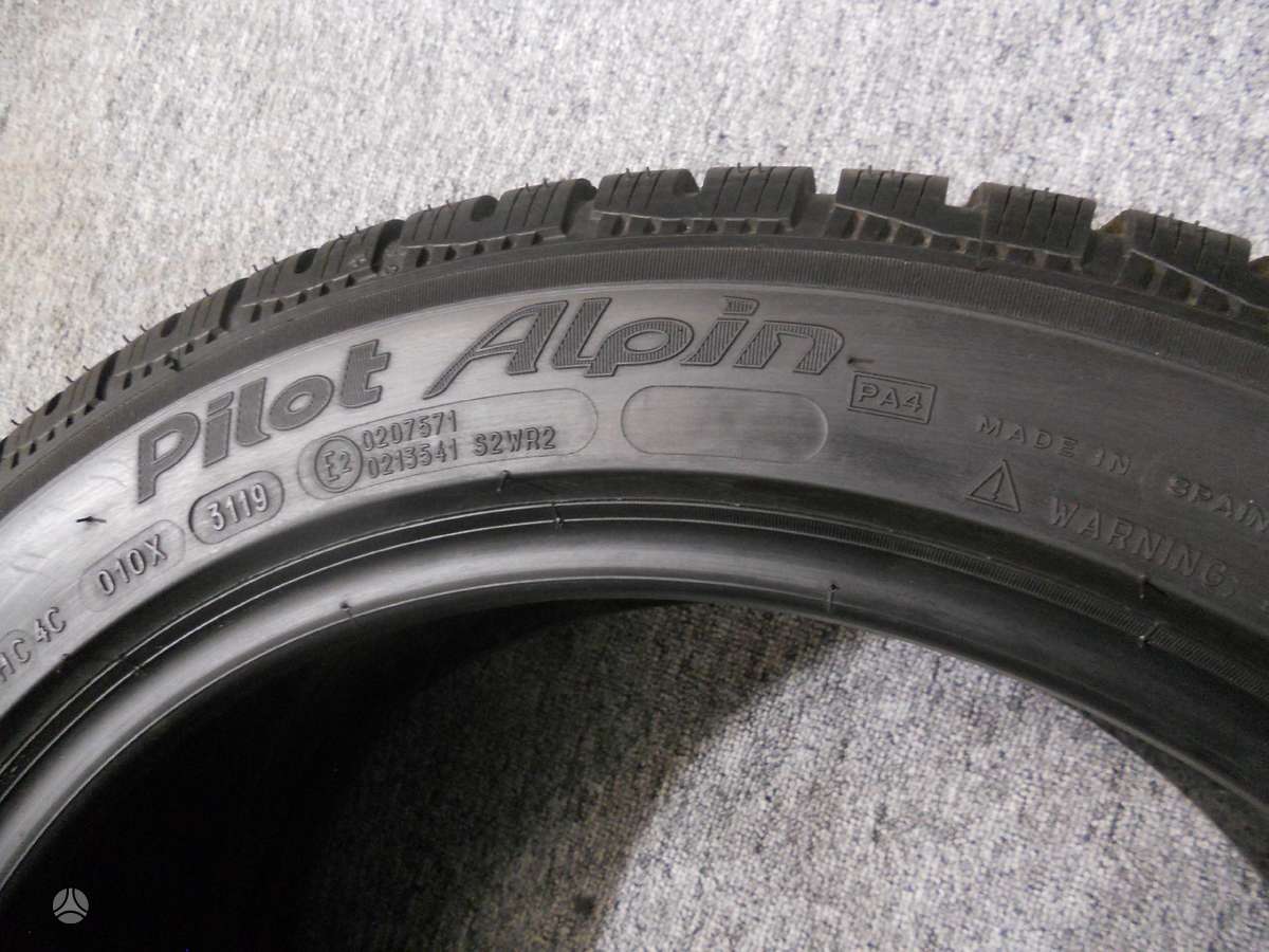 Michelin 95% Pilot Alpin4, winter 235/50 R17