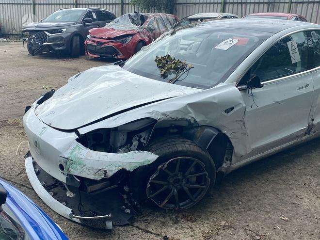 Tesla Model 3 по частям