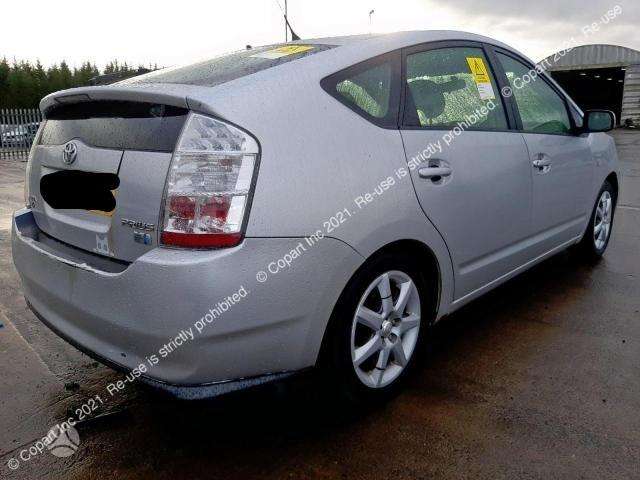 Toyota Prius по частям
