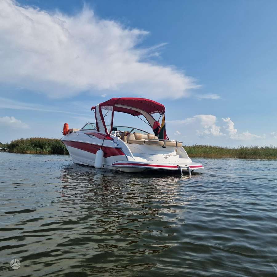 Crownline 315, yachts / cruisers