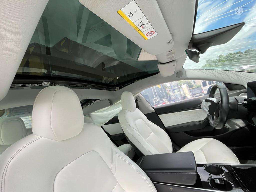 Tesla Model 3 for parts. 2019 tesla model3 performance europa