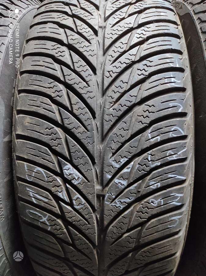 Michelin, žieminės 215/60 R16