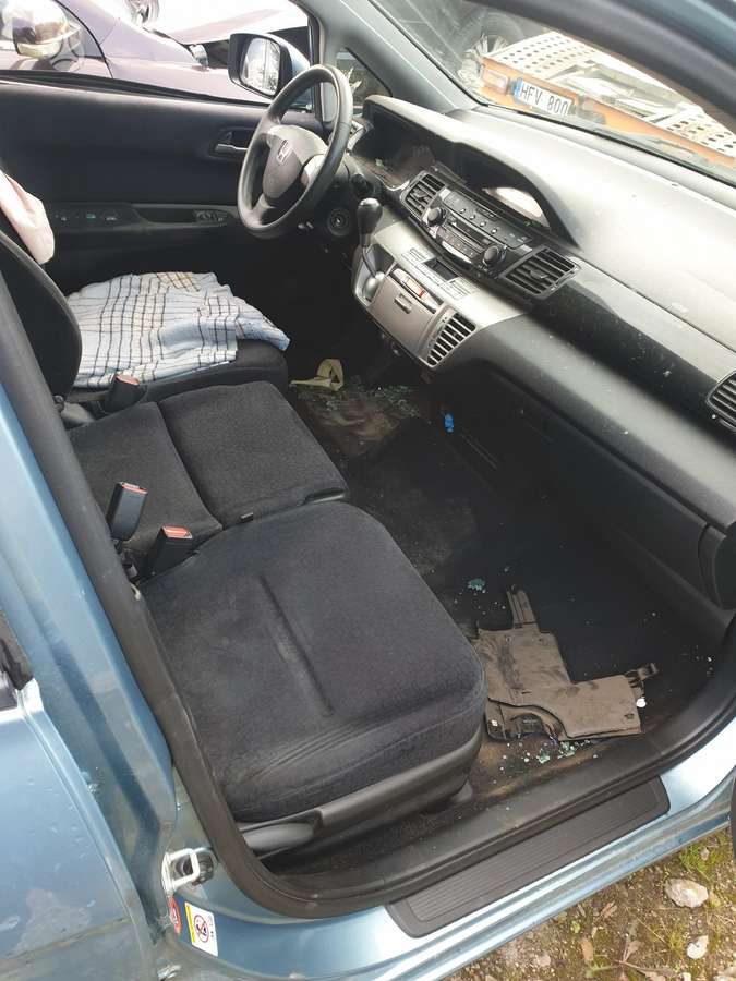 Honda FR-V по частям