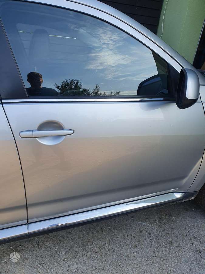 Peugeot 4007 dalimis